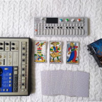 2020 - Live tarot reading